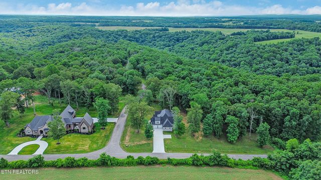 1052 Catoosa Ridge Drive, Crossville, TN 38571