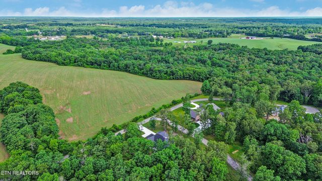 1052 Catoosa Ridge Drive, Crossville, TN 38571