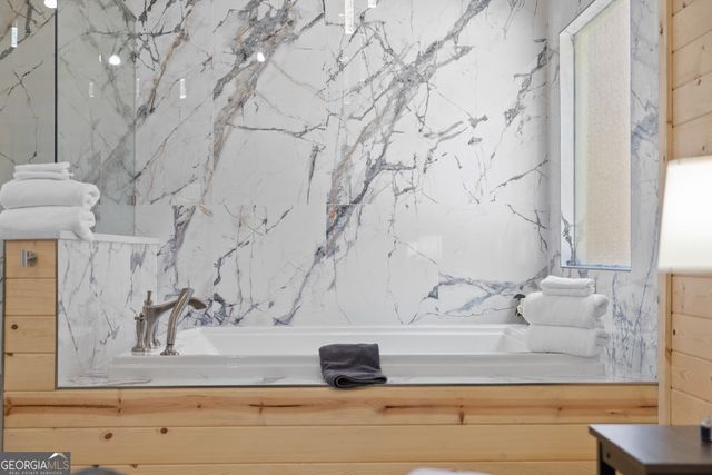 339 Hickory Ridge Drive, Cleveland, GA 30528