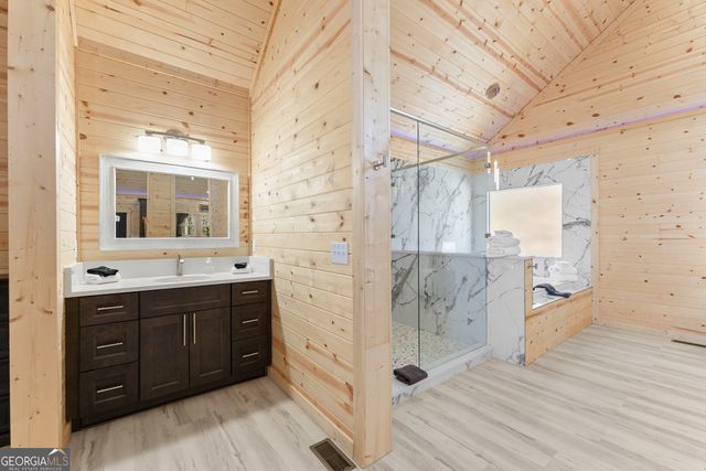 339 Hickory Ridge Drive, Cleveland, GA 30528