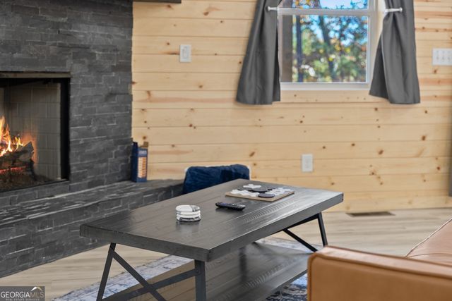 339 Hickory Ridge Drive, Cleveland, GA 30528