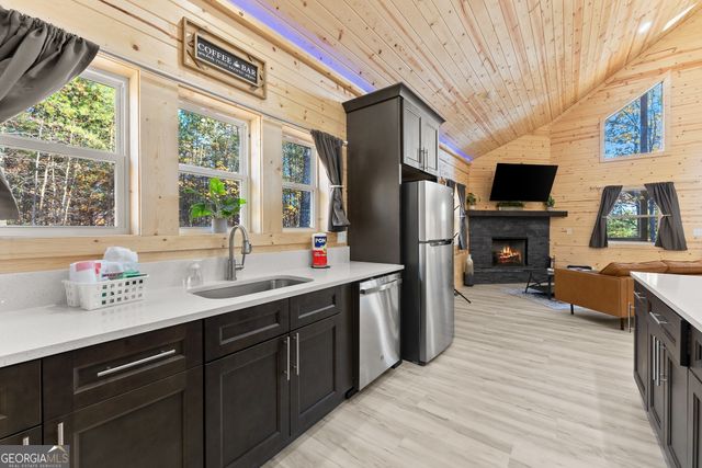 339 Hickory Ridge Drive, Cleveland, GA 30528