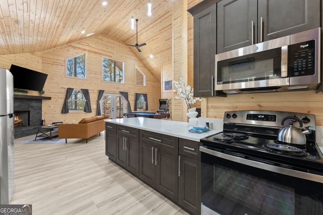 339 Hickory Ridge Drive, Cleveland, GA 30528