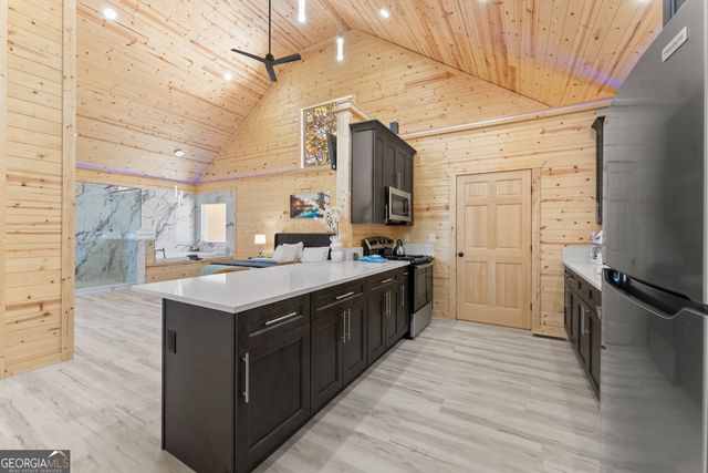 339 Hickory Ridge Drive, Cleveland, GA 30528