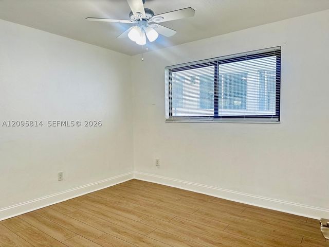 43 Glen Royal Pkwy 6, Miami, FL 33125