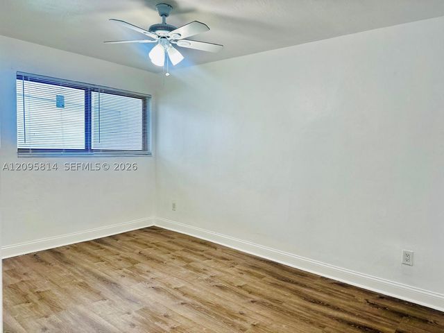 43 Glen Royal Pkwy 6, Miami, FL 33125