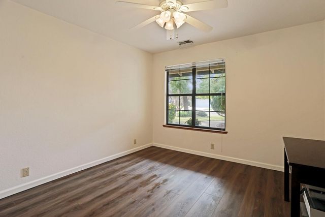 2207 Chaparral Ct, Lodi, CA 95242