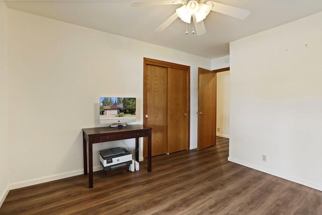 2207 Chaparral Ct, Lodi, CA 95242