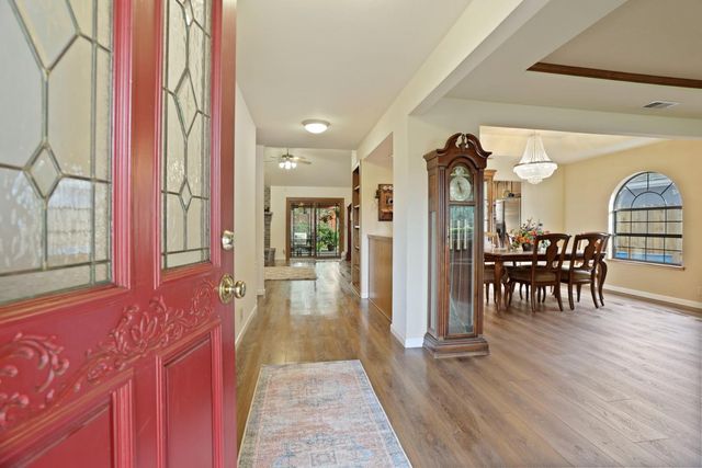 2207 Chaparral Ct, Lodi, CA 95242