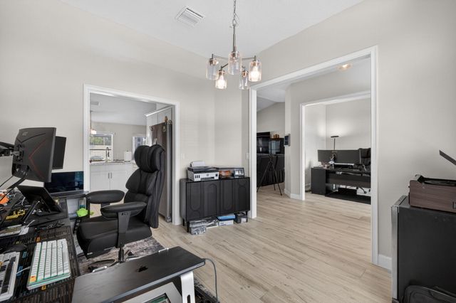 6748 NW Mamie Court, Port St. Lucie, Port St Lucie, FL 34983