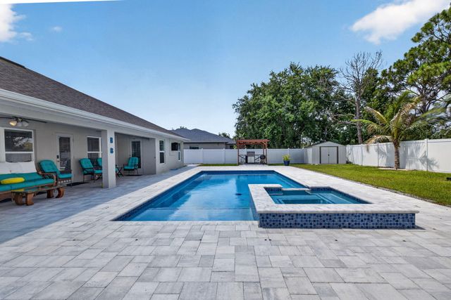 6748 NW Mamie Court, Port St. Lucie, Port St Lucie, FL 34983
