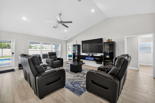 6748 NW Mamie Court, Port St. Lucie, Port St Lucie, FL 34983