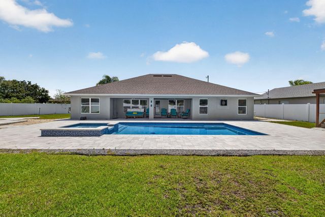 6748 NW Mamie Court, Port St. Lucie, Port St Lucie, FL 34983