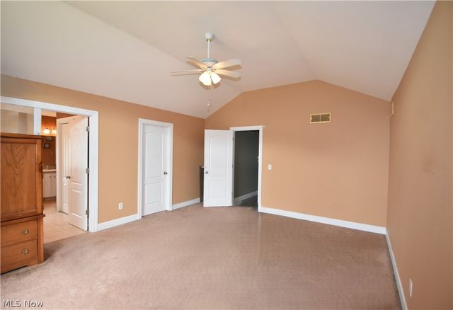 2145 Squirrel Run, Mineral Ridge, OH 44440