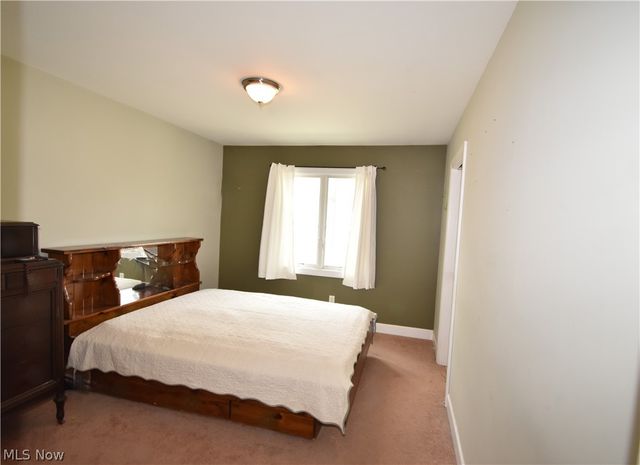 2145 Squirrel Run, Mineral Ridge, OH 44440