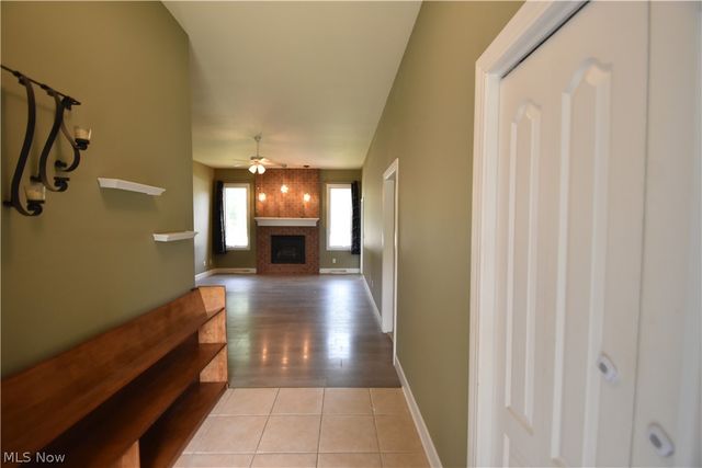 2145 Squirrel Run, Mineral Ridge, OH 44440