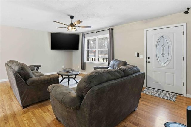 25 Vaughn NE Spur, Cartersville, GA 30121