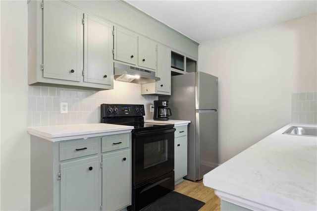 25 Vaughn NE Spur, Cartersville, GA 30121