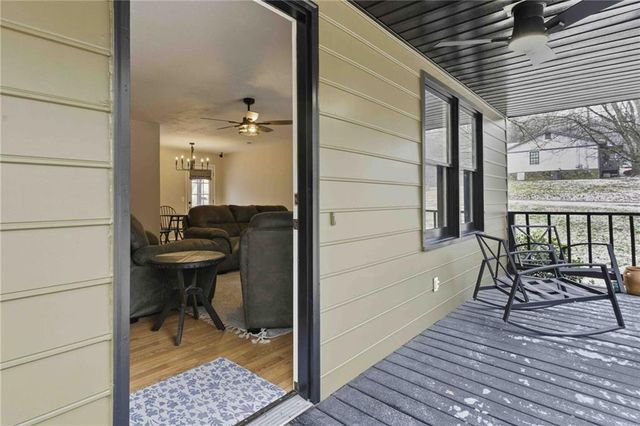 25 Vaughn NE Spur, Cartersville, GA 30121