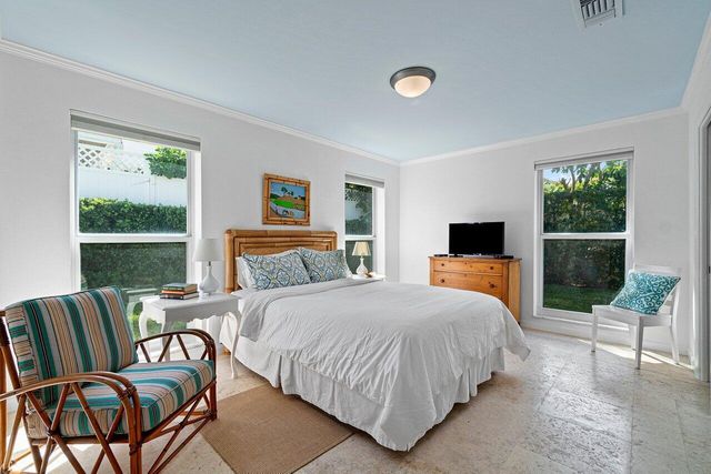 110 Seagate Road, Palm Beach, FL 33480