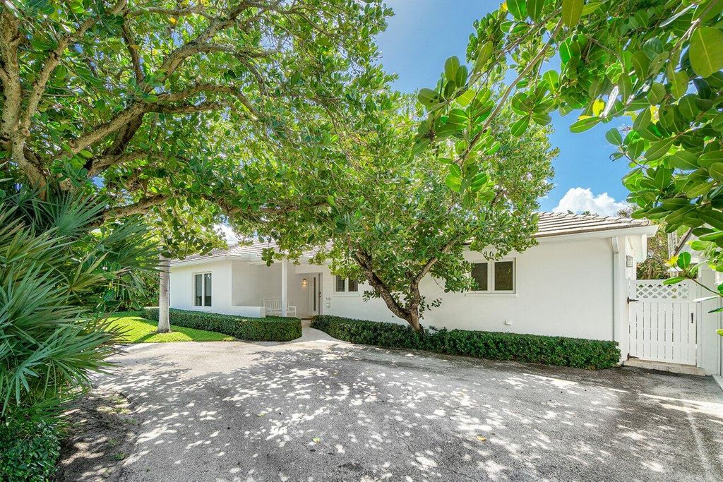 110 Seagate Road, Palm Beach, FL 33480