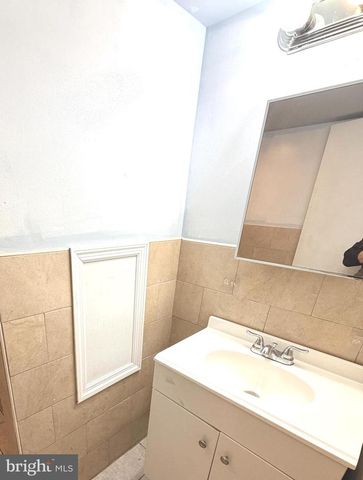 6631 ERDRICK ST, Philadelphia, PA 19135