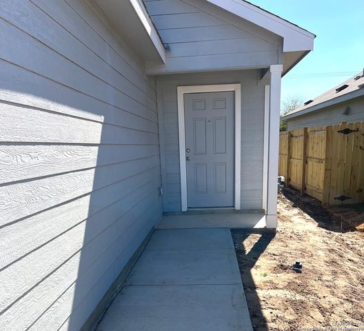 6922 Biotite Ridge, Elmendorf, TX 78112