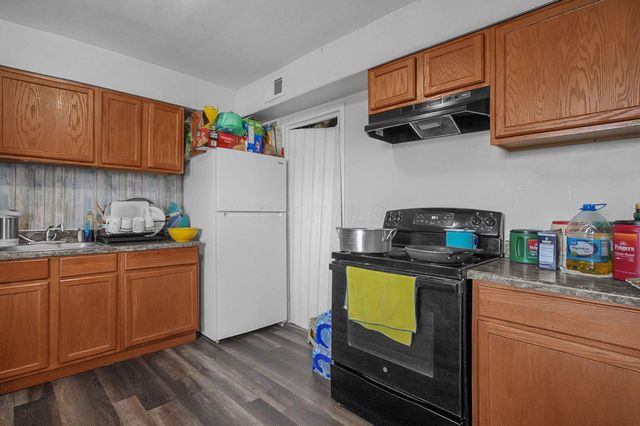 156 Buckeye Circle, Columbus, OH 43217