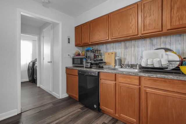 156 Buckeye Circle, Columbus, OH 43217