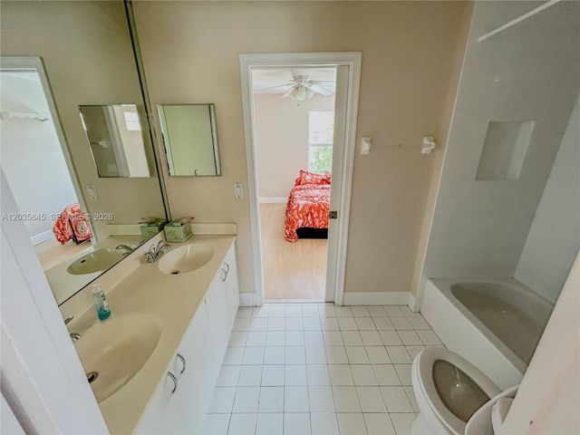 11927 NW 47th Street, Coral Springs, FL 33076