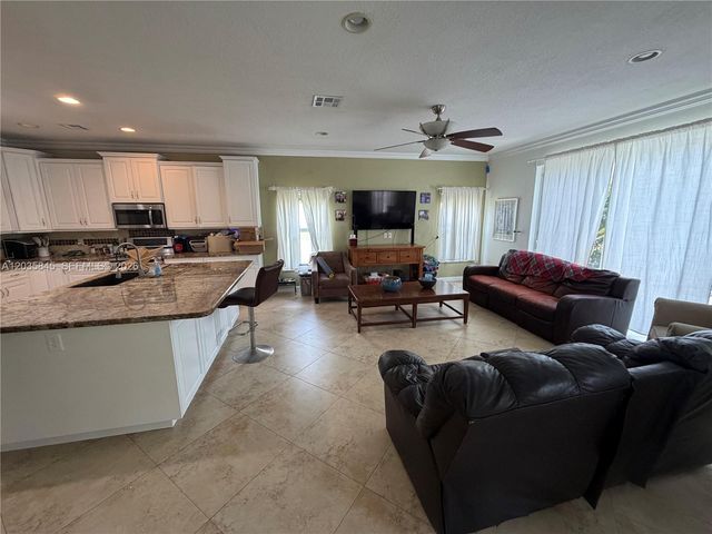 11927 NW 47th Street, Coral Springs, FL 33076