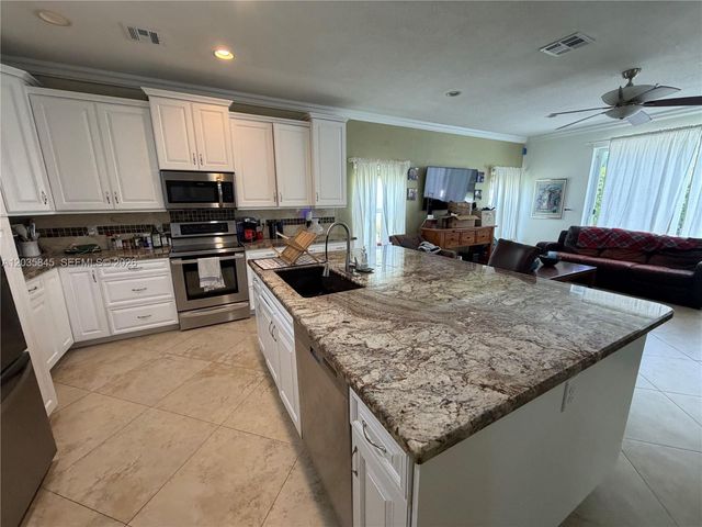 11927 NW 47th Street, Coral Springs, FL 33076