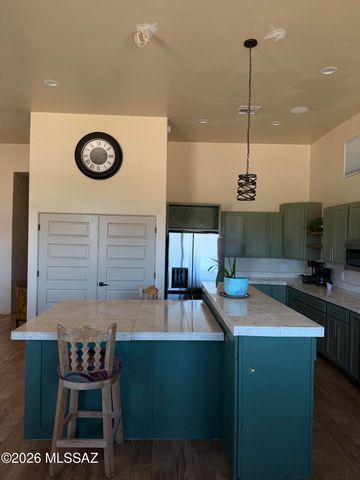 5700 W Iowa Street, Tucson, AZ 85757