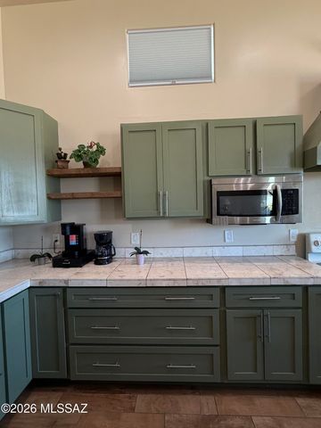 5700 W Iowa Street, Tucson, AZ 85757