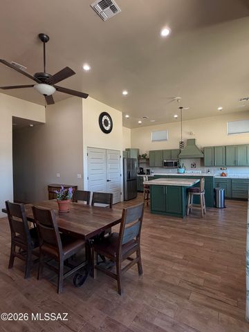 5700 W Iowa Street, Tucson, AZ 85757