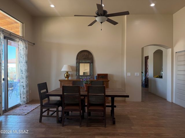 5700 W Iowa Street, Tucson, AZ 85757