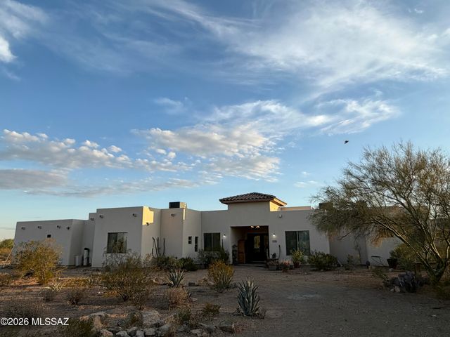 5700 W Iowa Street, Tucson, AZ 85757