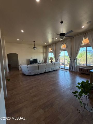 5700 W Iowa Street, Tucson, AZ 85757