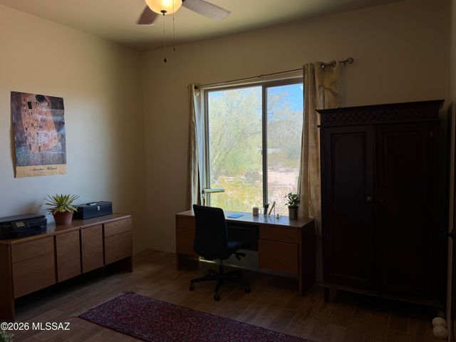 5700 W Iowa Street, Tucson, AZ 85757