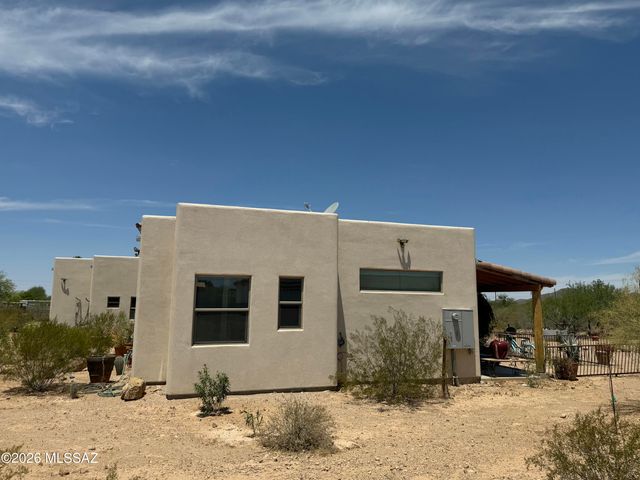 5700 W Iowa Street, Tucson, AZ 85757