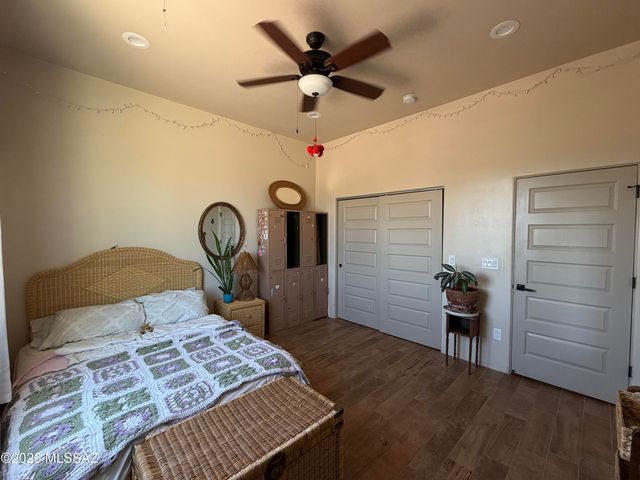 5700 W Iowa Street, Tucson, AZ 85757