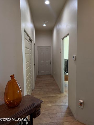 5700 W Iowa Street, Tucson, AZ 85757