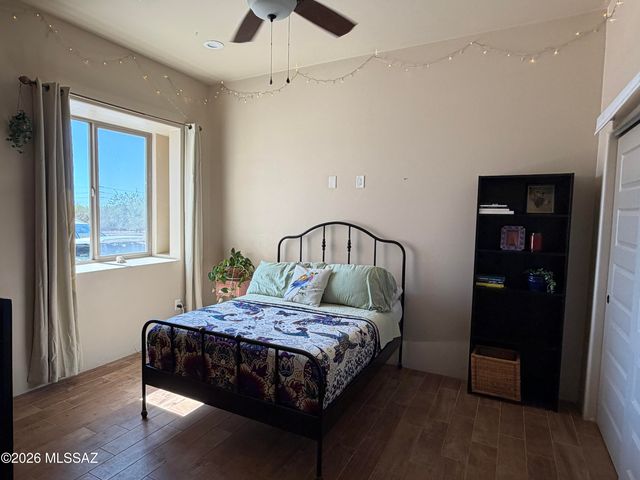 5700 W Iowa Street, Tucson, AZ 85757