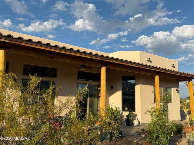 5700 W Iowa Street, Tucson, AZ 85757