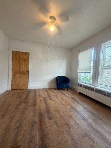 12 Houghton St 2, Lynn, MA 01905
