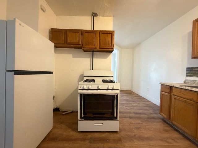 12 Houghton St 2, Lynn, MA 01905