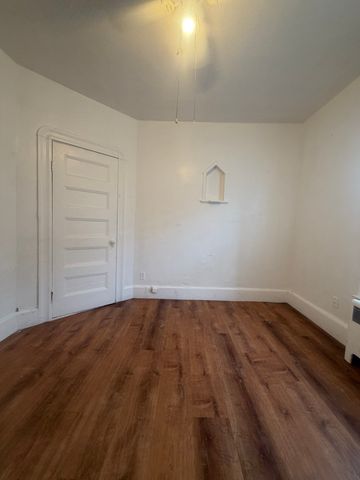 12 Houghton St 2, Lynn, MA 01905