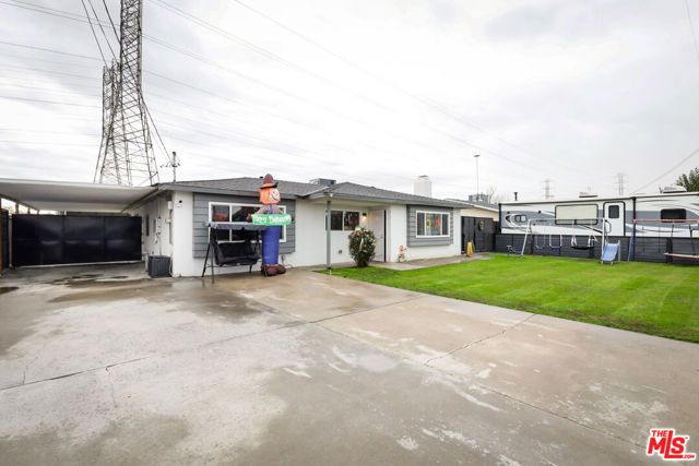 10917 Baron Avenue, Bakersfield, CA 93312