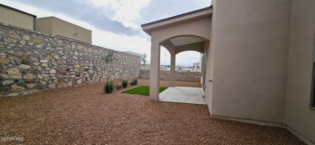 1822 BRIDLE, El Paso, TX 79911