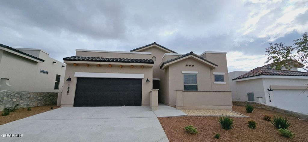 1822 BRIDLE, El Paso, TX 79911